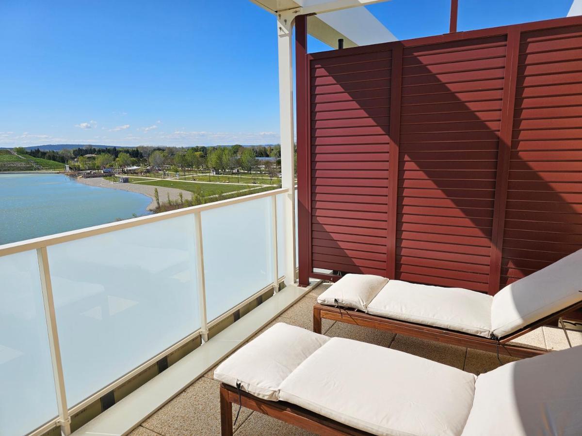 Lakeside Provence - Appartement 4 Etoiles Face Au Lac De Monteux Exteriér fotografie