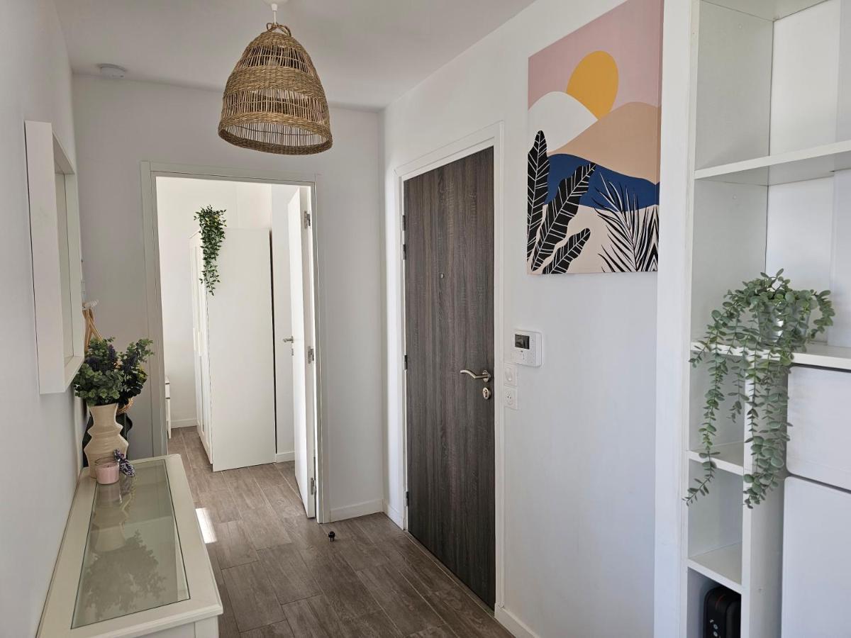 Lakeside Provence - Appartement 4 Etoiles Face Au Lac De Monteux Exteriér fotografie