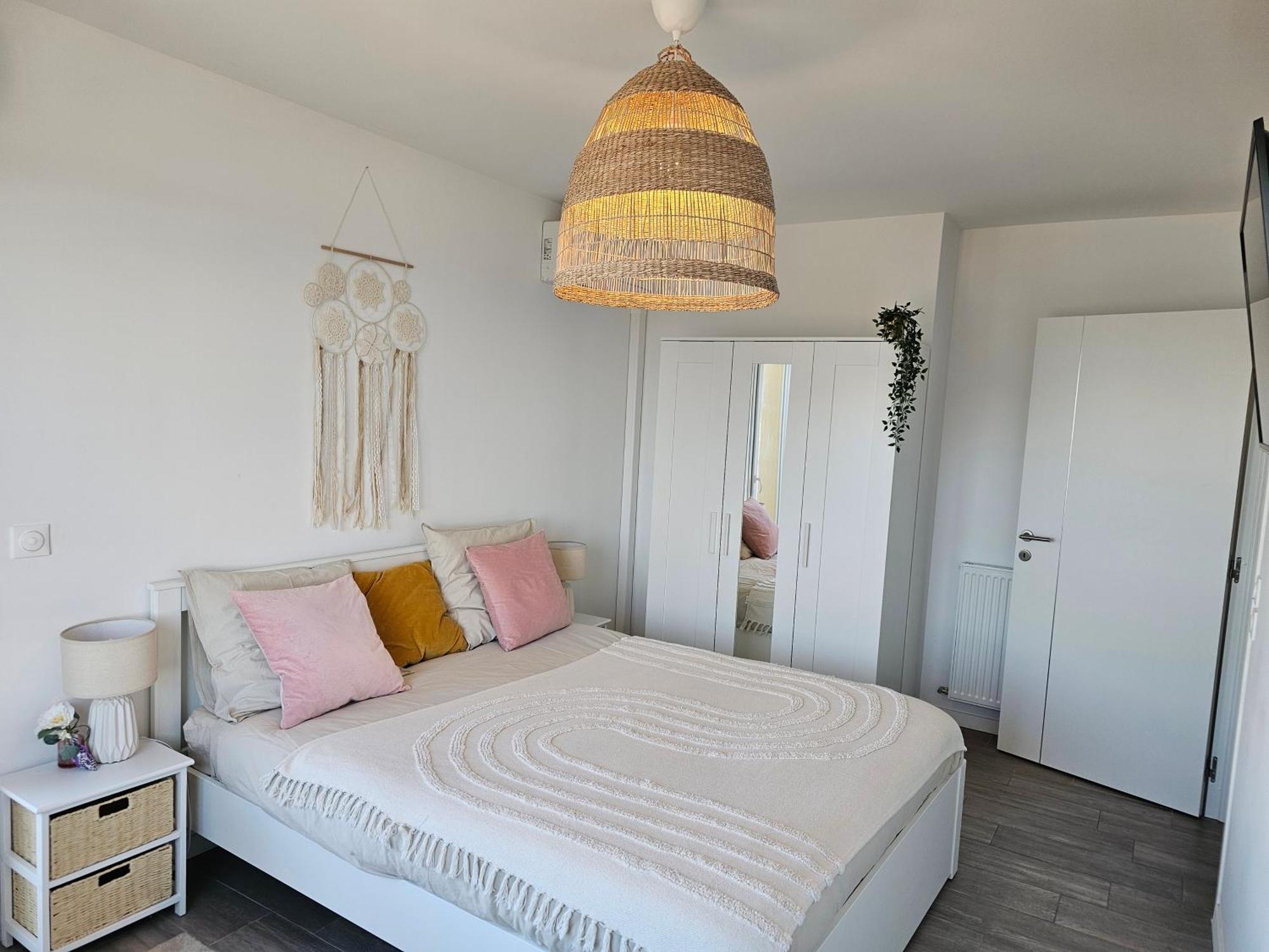 Lakeside Provence - Appartement 4 Etoiles Face Au Lac De Monteux Exteriér fotografie